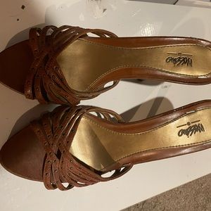 Mossimo sz 9 Brown stillettos
